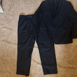 Ralph Lauren Elegant Black Suit